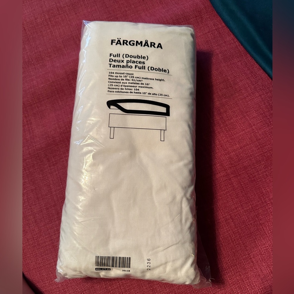 Full (Double) Fitted Sheet and 4 Straps